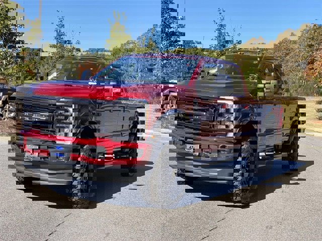 New 2026 Ford F250 Lariat w/ Black Appearance Package image 27