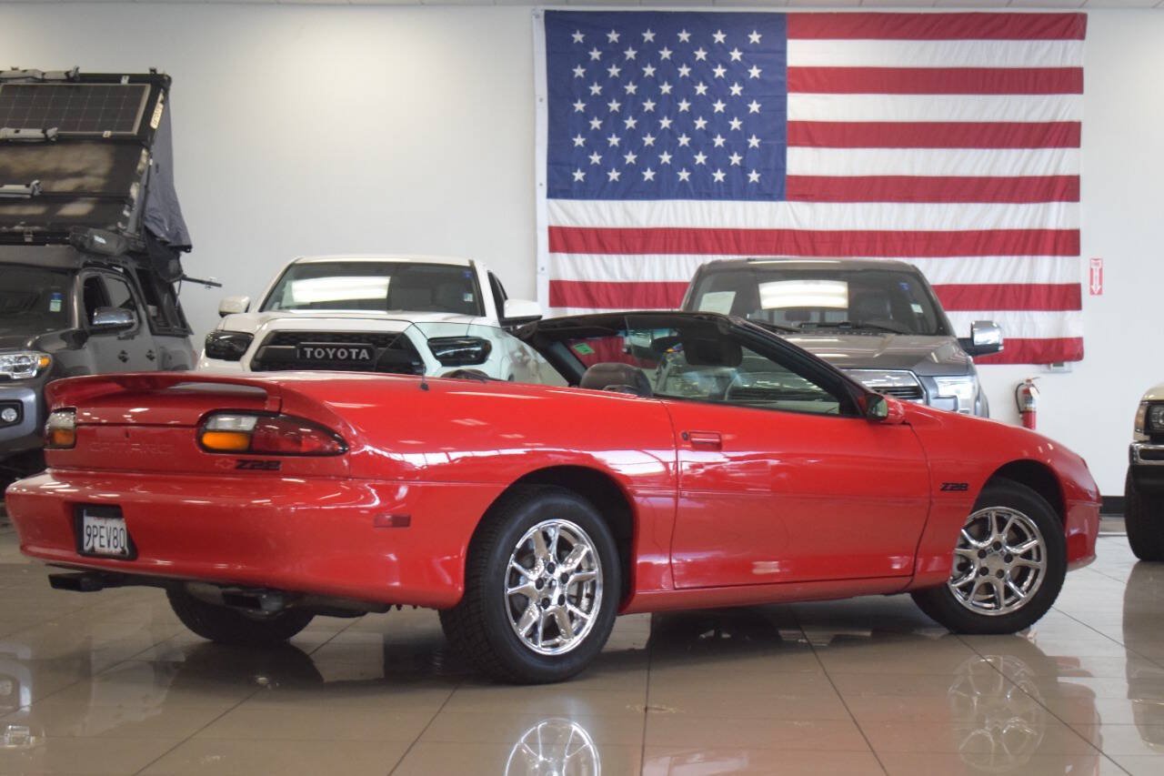 Used 2002 Chevrolet Camaro Z28 RWD image 6
