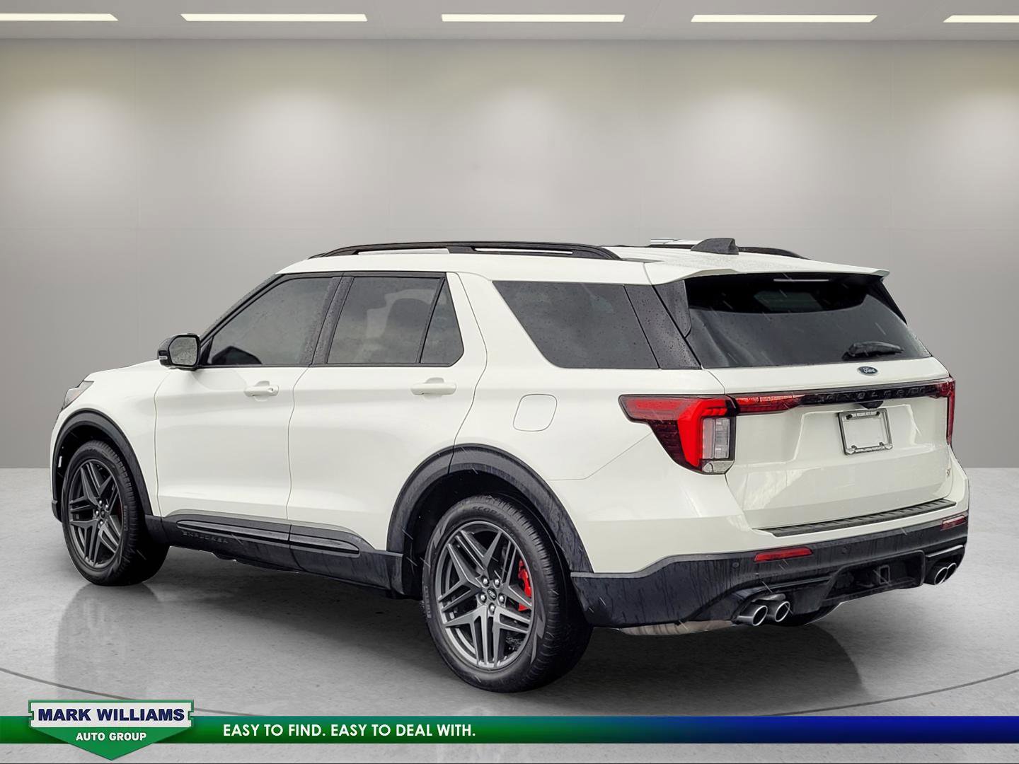 Used 2025 Ford Explorer ST image 6