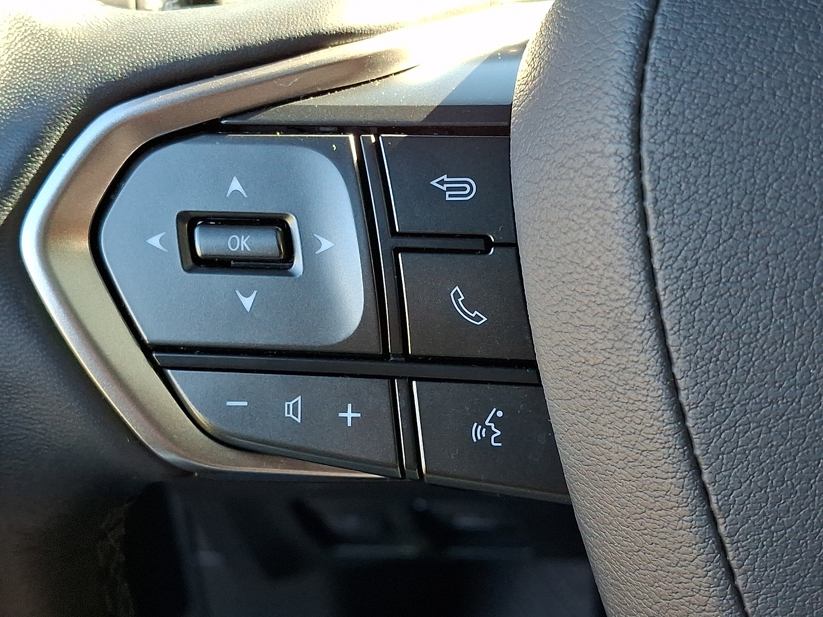 Certified 2024 Lexus GX 550 w/ Accessory Package (2T) AWD/4WD image 22