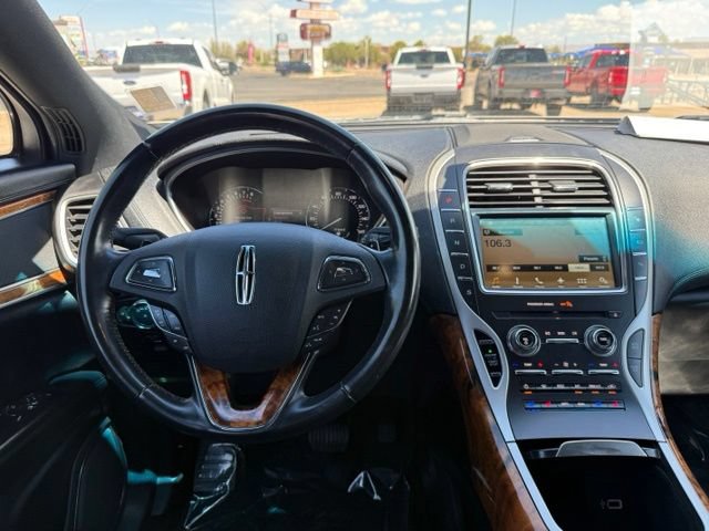 Used 2017 Lincoln MKX Reserve AWD/4WD image 18