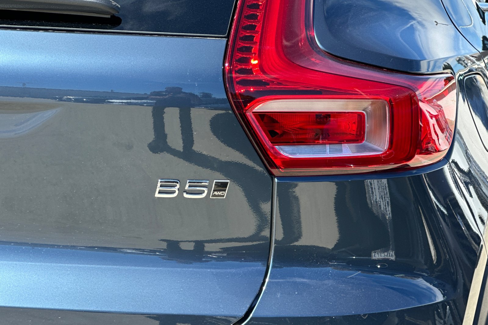 New 2026 Volvo XC40 B5 Core w/ Protection Package Premier AWD/4WD image 24