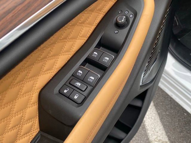 New 2025 Jeep Grand Cherokee Summit w/ Adv Protech Group IV AWD/4WD image 13