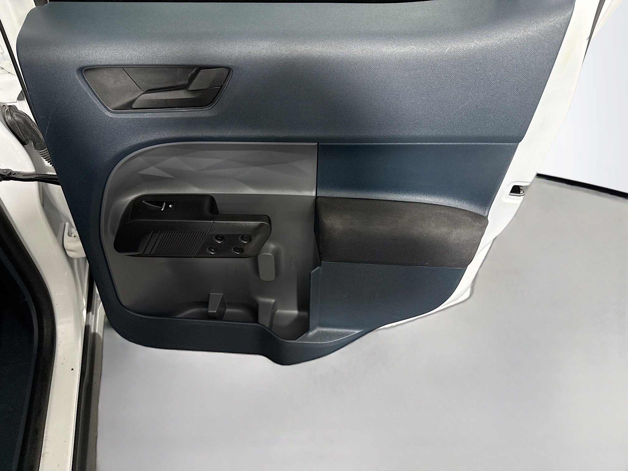 Used 2023 Ford Maverick XL w/ Equipment Group 100A Standard image 27