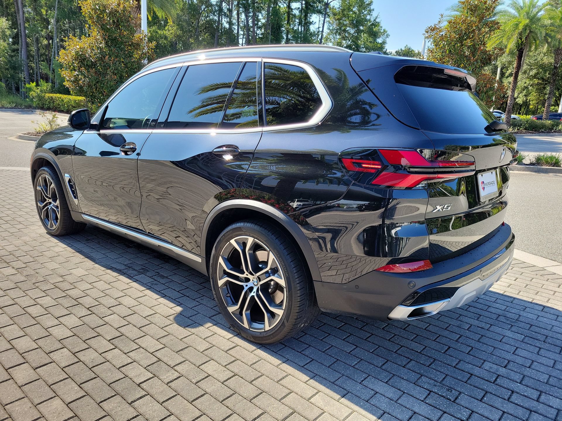 Used 2024 BMW X5 sDrive40i w/ Premium Package RWD image 2