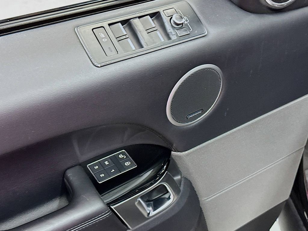 Used 2016 Land Rover Range Rover Sport Supercharged image 19