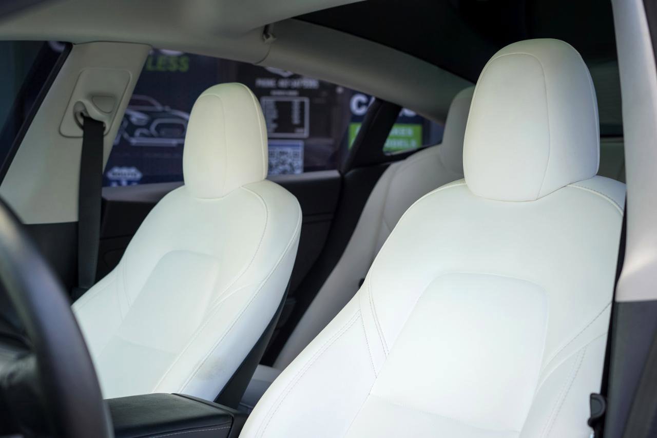 Used 2022 Tesla Model 3 Long Range AWD/4WD image 16