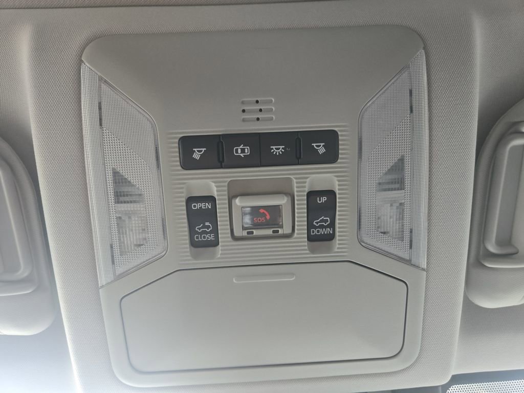 Used 2020 Toyota RAV4 TRD Off-Road image 27