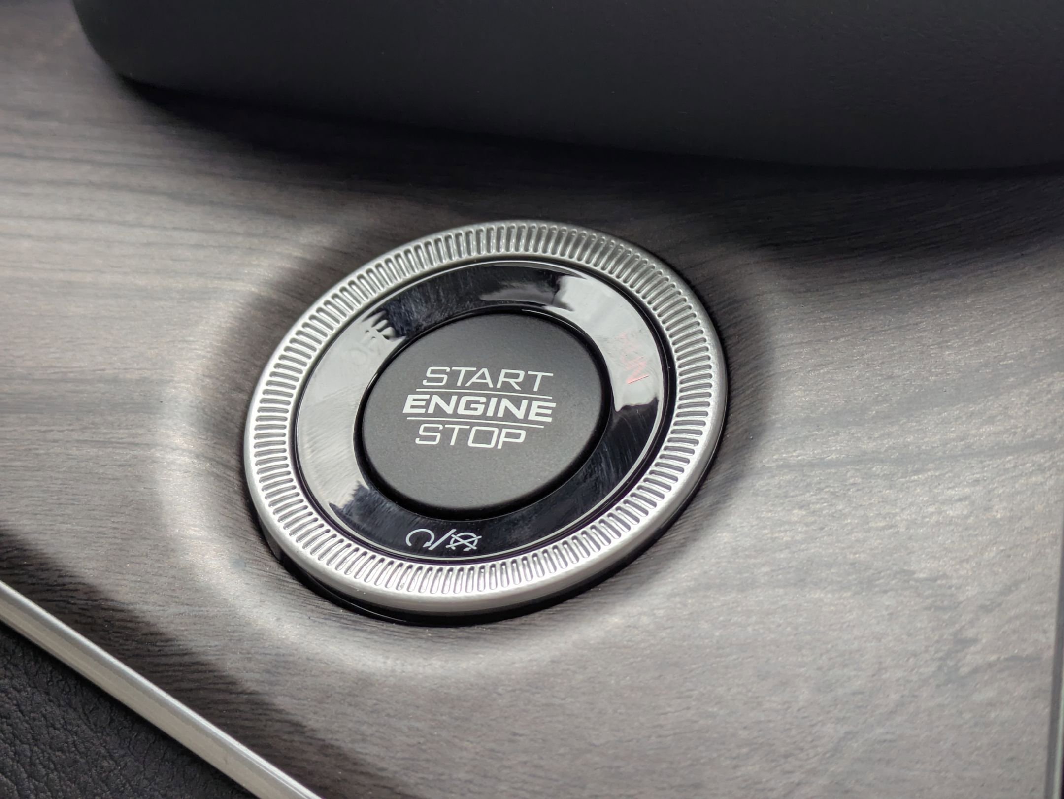 New 2024 Jeep Grand Cherokee Limited 4xe w/ Luxury Tech Group II image 16