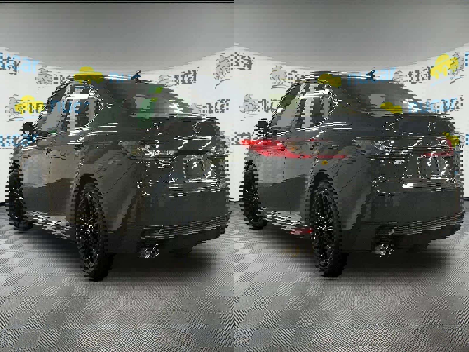 Used 2025 Toyota Camry SE FWD image 4