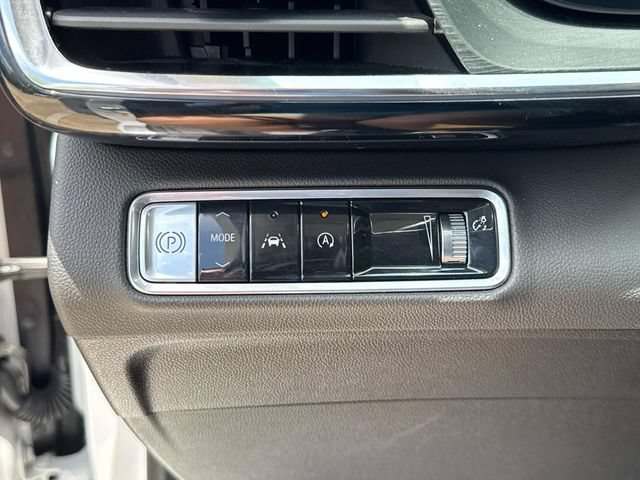 Used 2025 Buick Envision Preferred AWD/4WD image 27