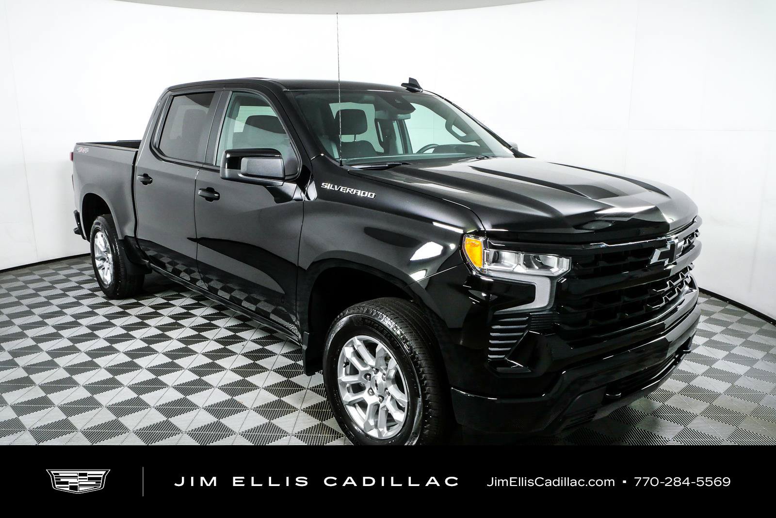 Used 2026 Chevrolet Silverado 1500 RST AWD/4WD image 1