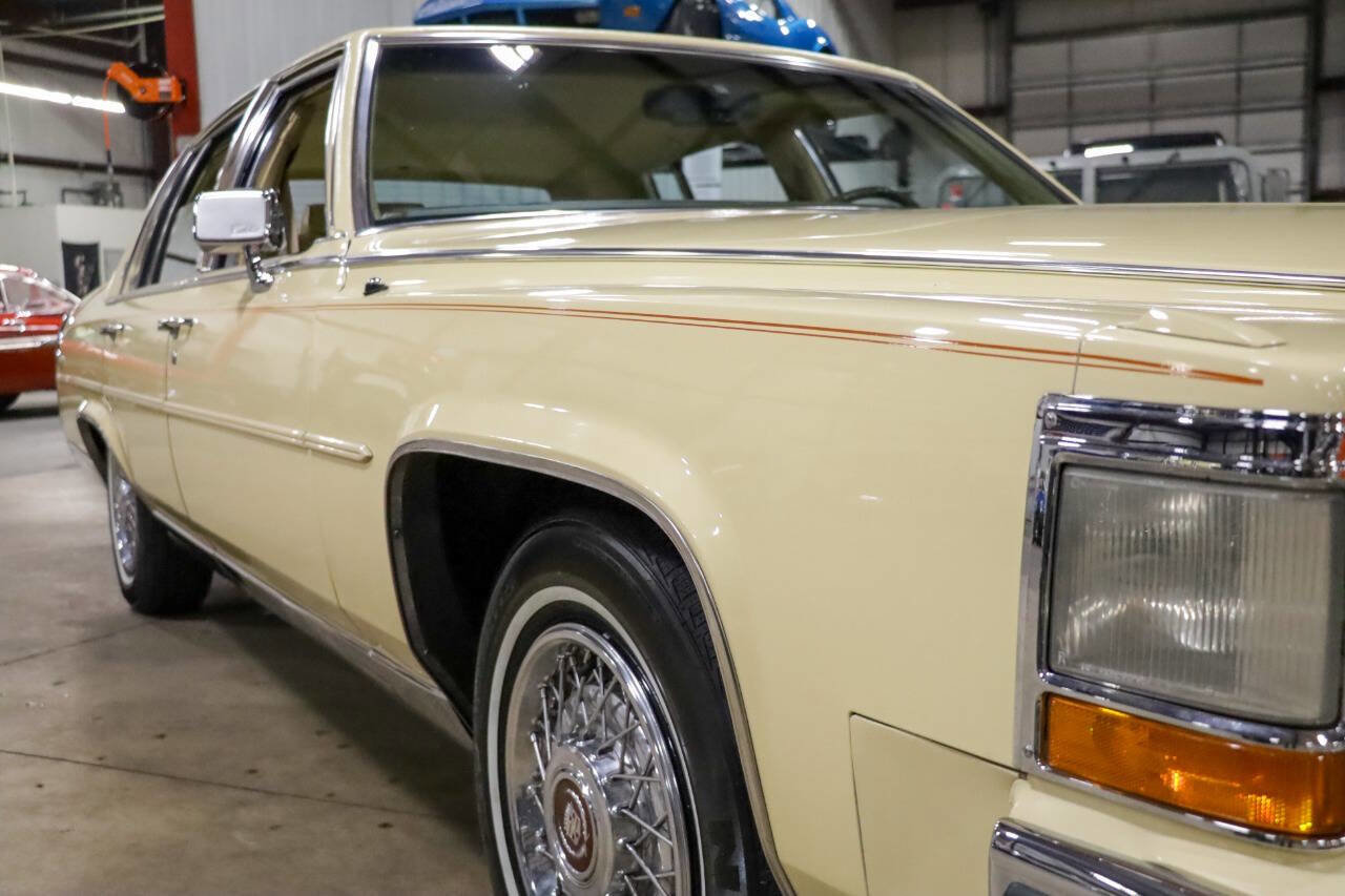 Used 1986 Cadillac Brougham Brougham image 28