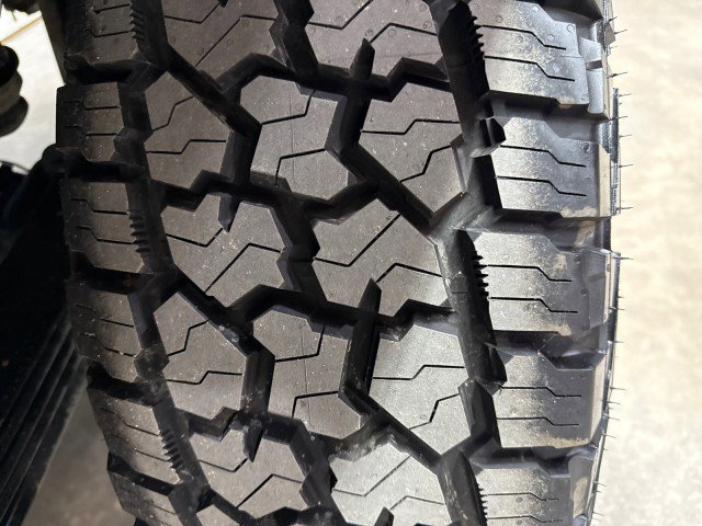 Used 2022 Chevrolet Silverado 2500 LT w/ Convenience Package image 39