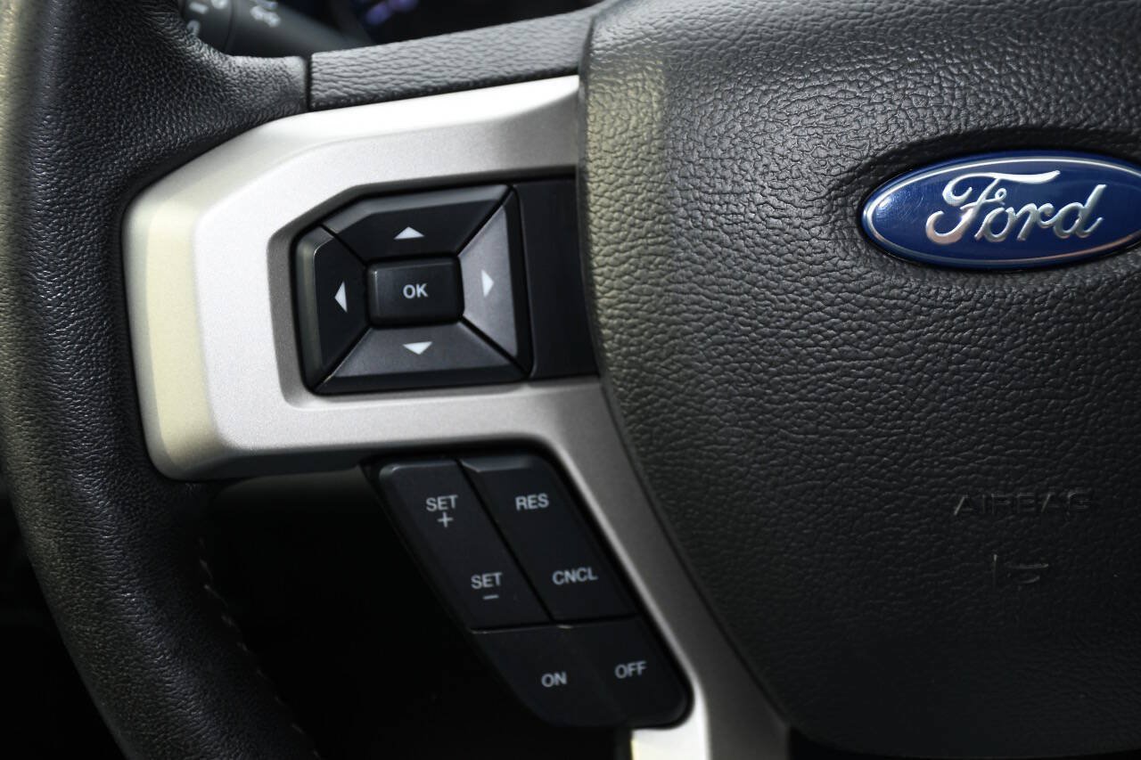 Used 2019 Ford F250 Lariat w/ Lariat Ultimate Package AWD/4WD image 28