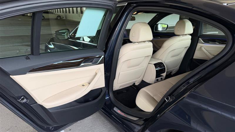 Used 2018 BMW 530i xDrive AWD/4WD image 41