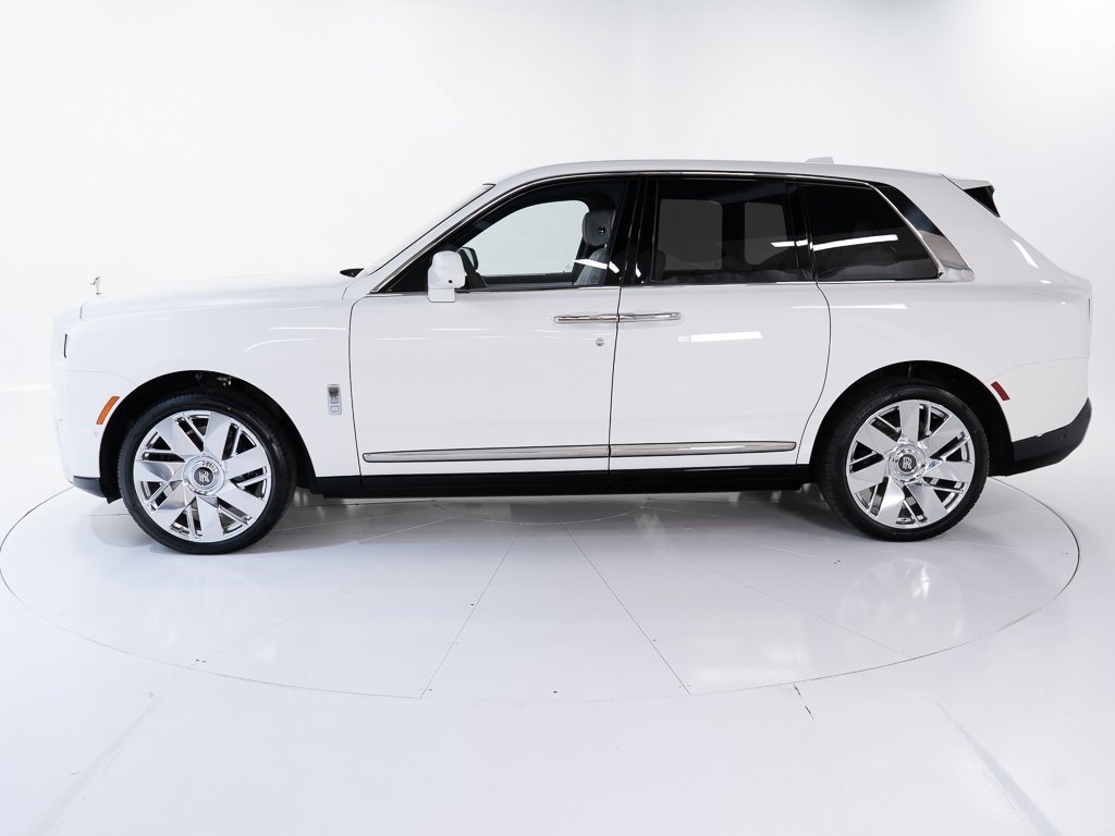 New 2026 Rolls-Royce Cullinan image 2