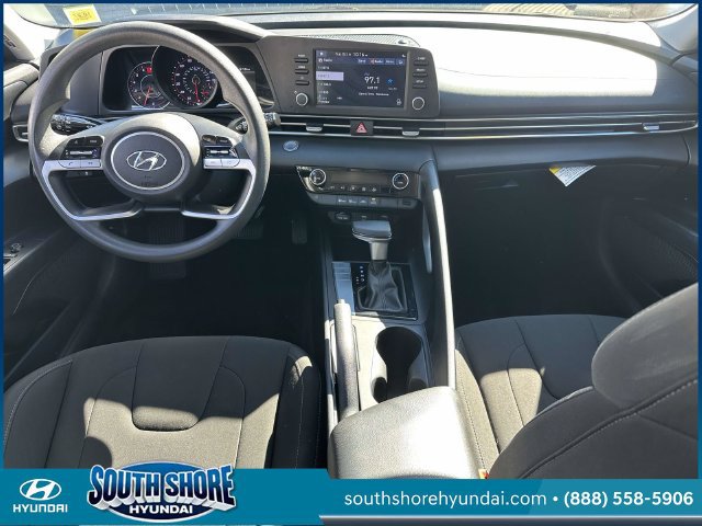 Certified 2021 Hyundai Elantra SEL FWD image 14