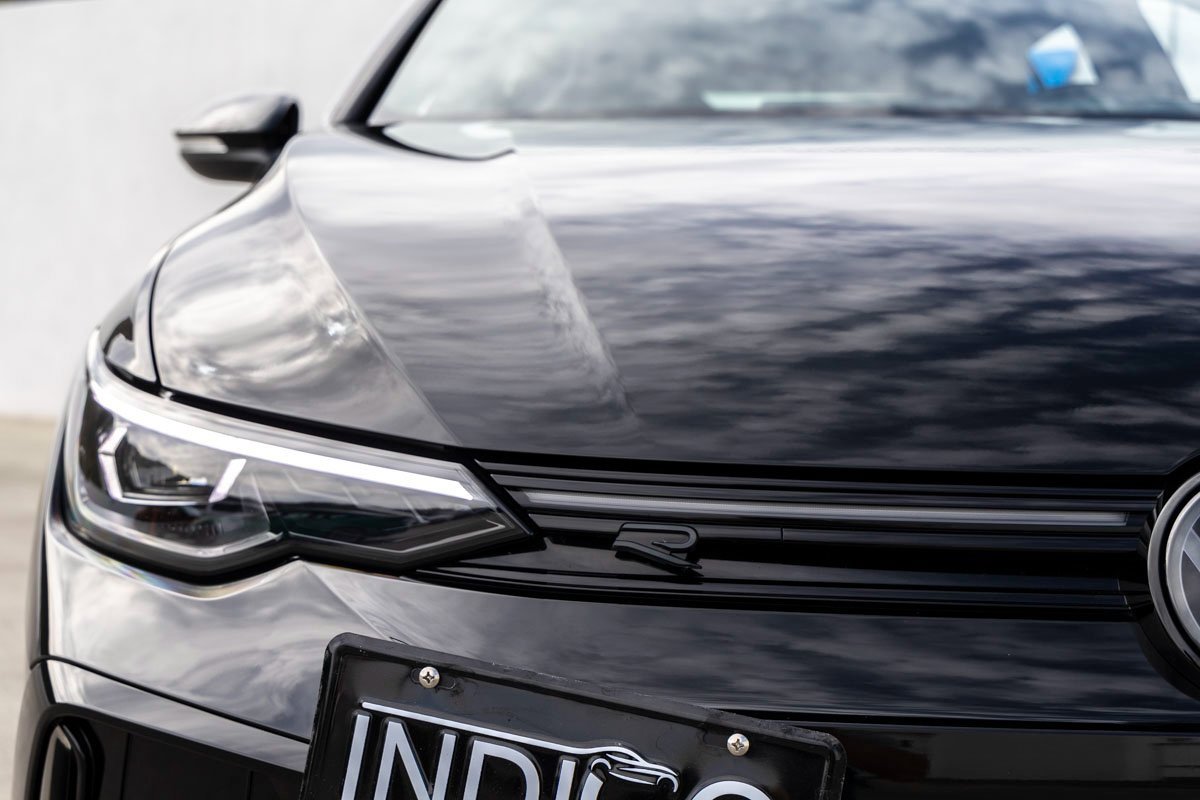 Used 2025 Volkswagen Golf R Black Edition image 9