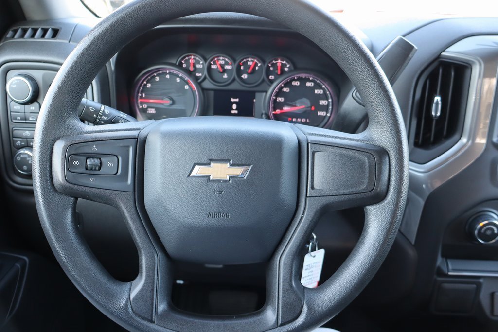 Used 2020 Chevrolet Silverado 1500 Custom w/ Custom Value Package image 6