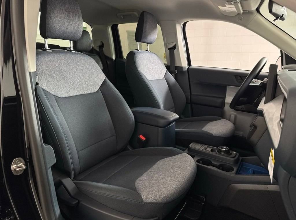 New 2025 Ford Maverick XLT image 22