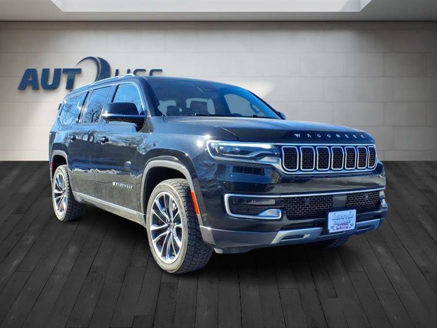 Used 2022 Jeep Wagoneer Series III w/ Premium Group I image 12