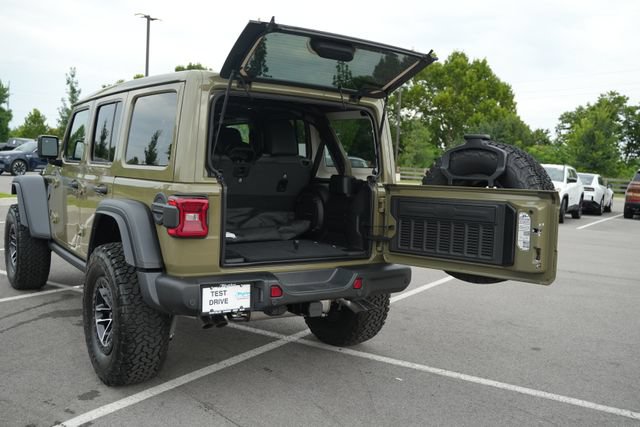 New 2026 Jeep Wrangler Unlimited Rubicon 392 w/ Quick Order Package 27X Moab AWD/4WD image 16