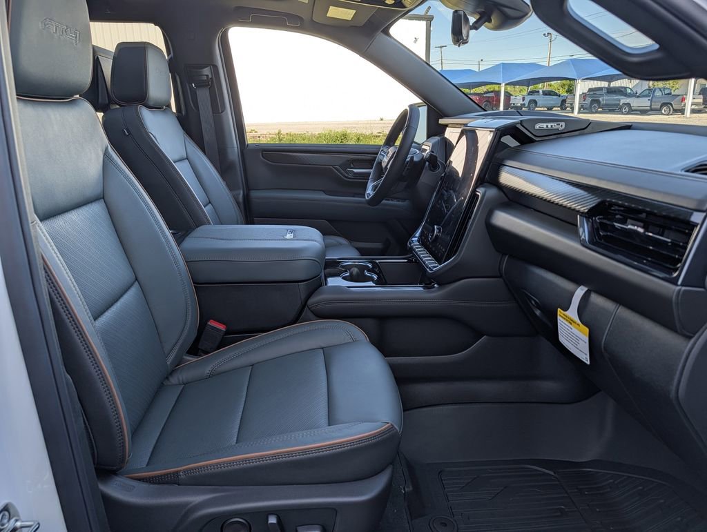 New 2026 GMC Yukon AT4 image 39