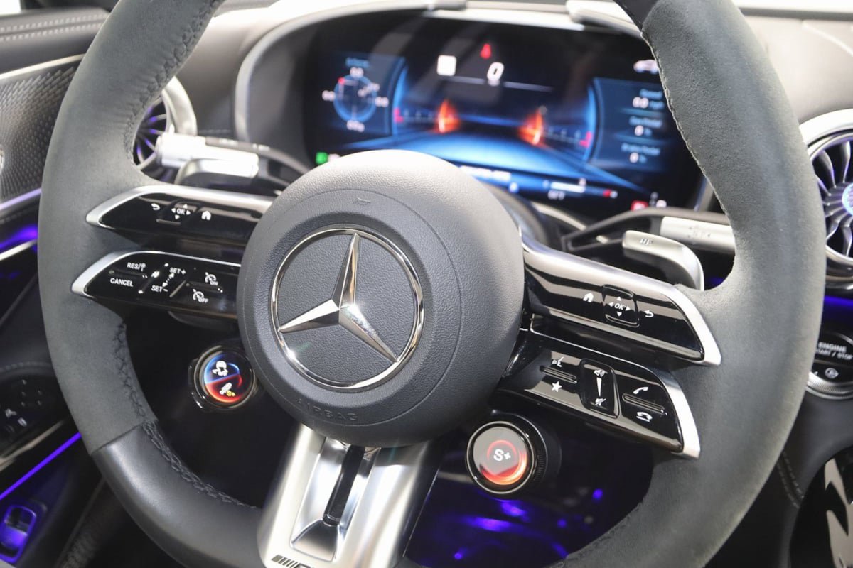 Used 2025 Mercedes-Benz AMG GT 63 w/ AMG Night Package image 63