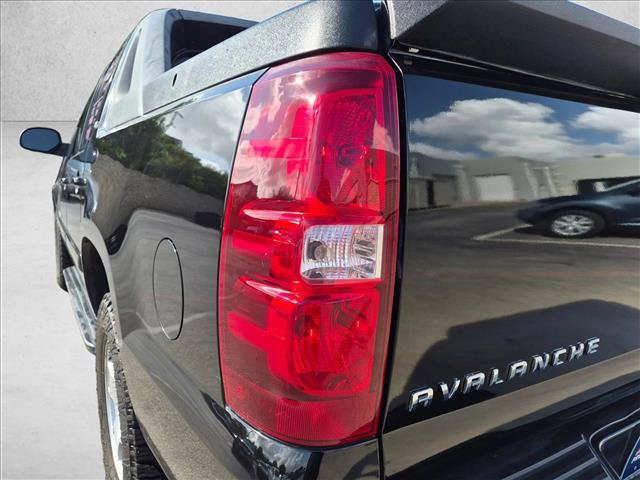 Used 2007 Chevrolet Avalanche LT w/ LT Preferred Equipment Group RWD image 14