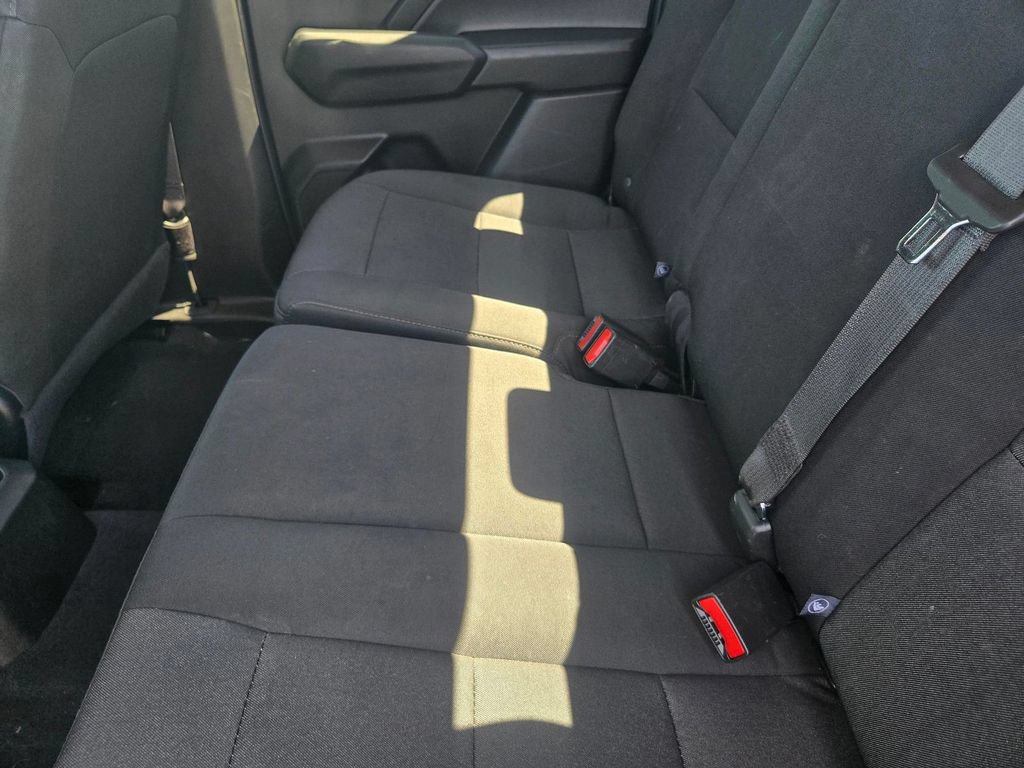 Used 2024 Chevrolet Colorado W/T RWD image 5