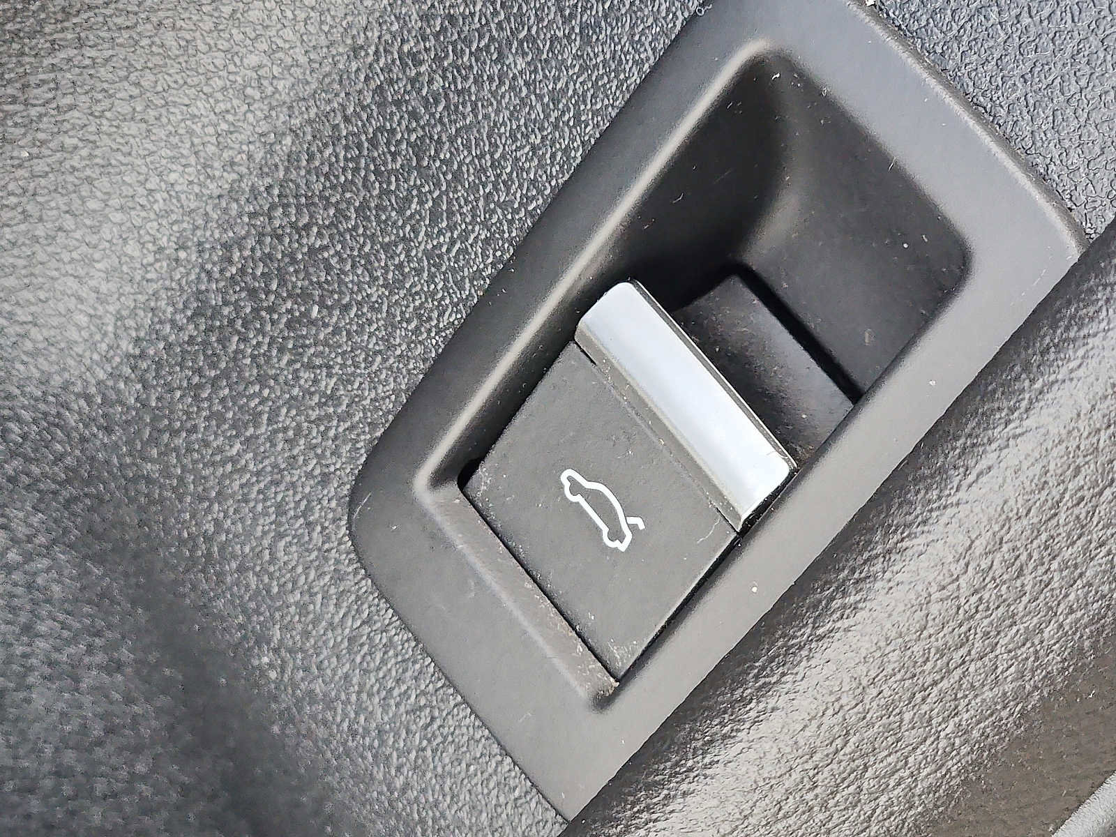 Used 2017 Audi A4 2.0T Premium Plus w/ Premium Plus Package image 26