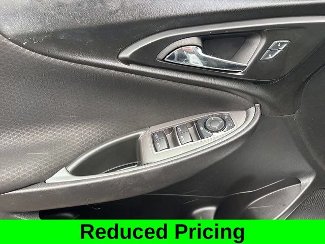 Used 2024 Chevrolet Malibu LS w/ Driver Confidence Package FWD image 13