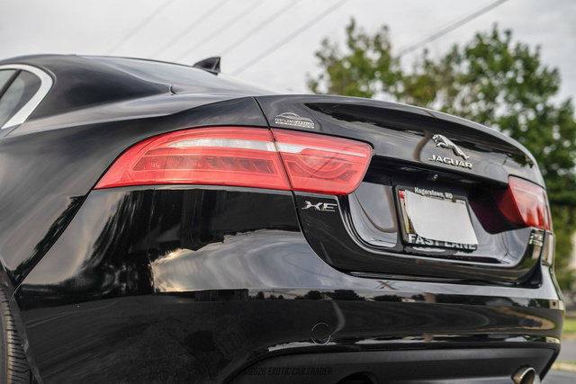 Used 2018 Jaguar XE Premium AWD/4WD image 74