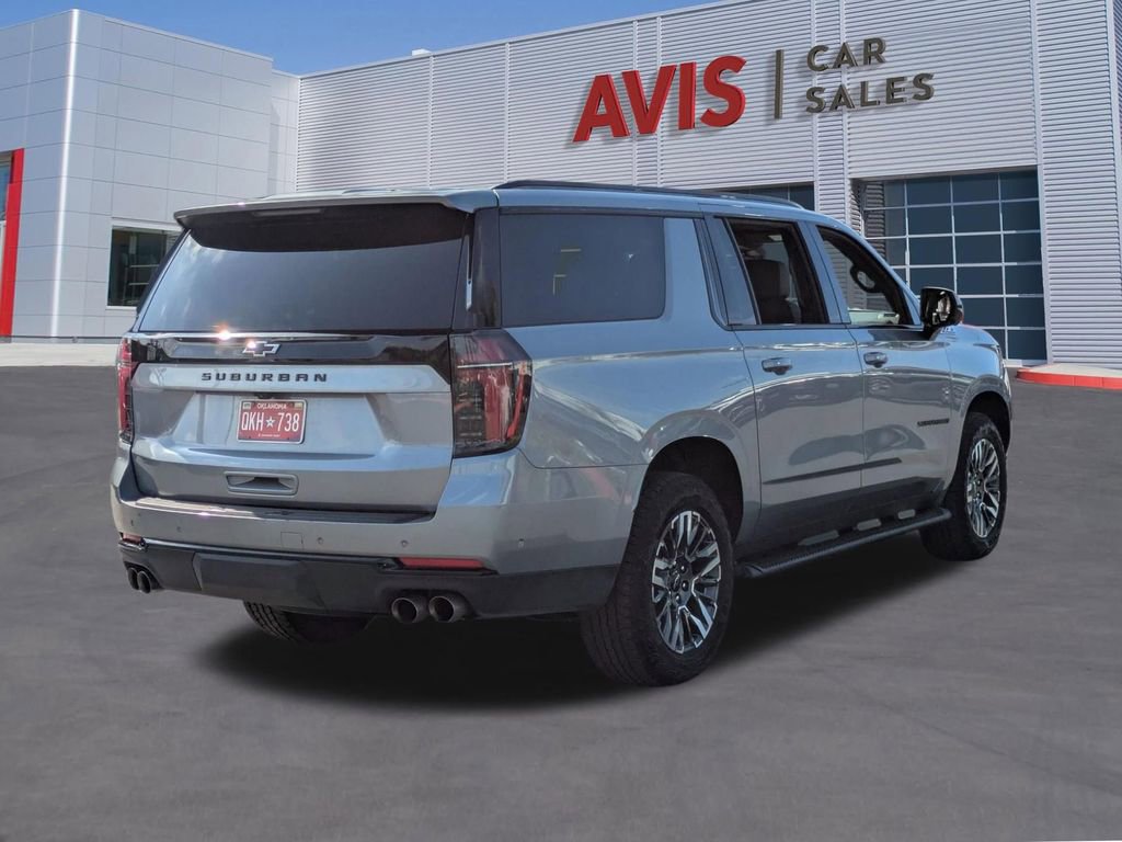Used 2025 Chevrolet Suburban Z71 image 6