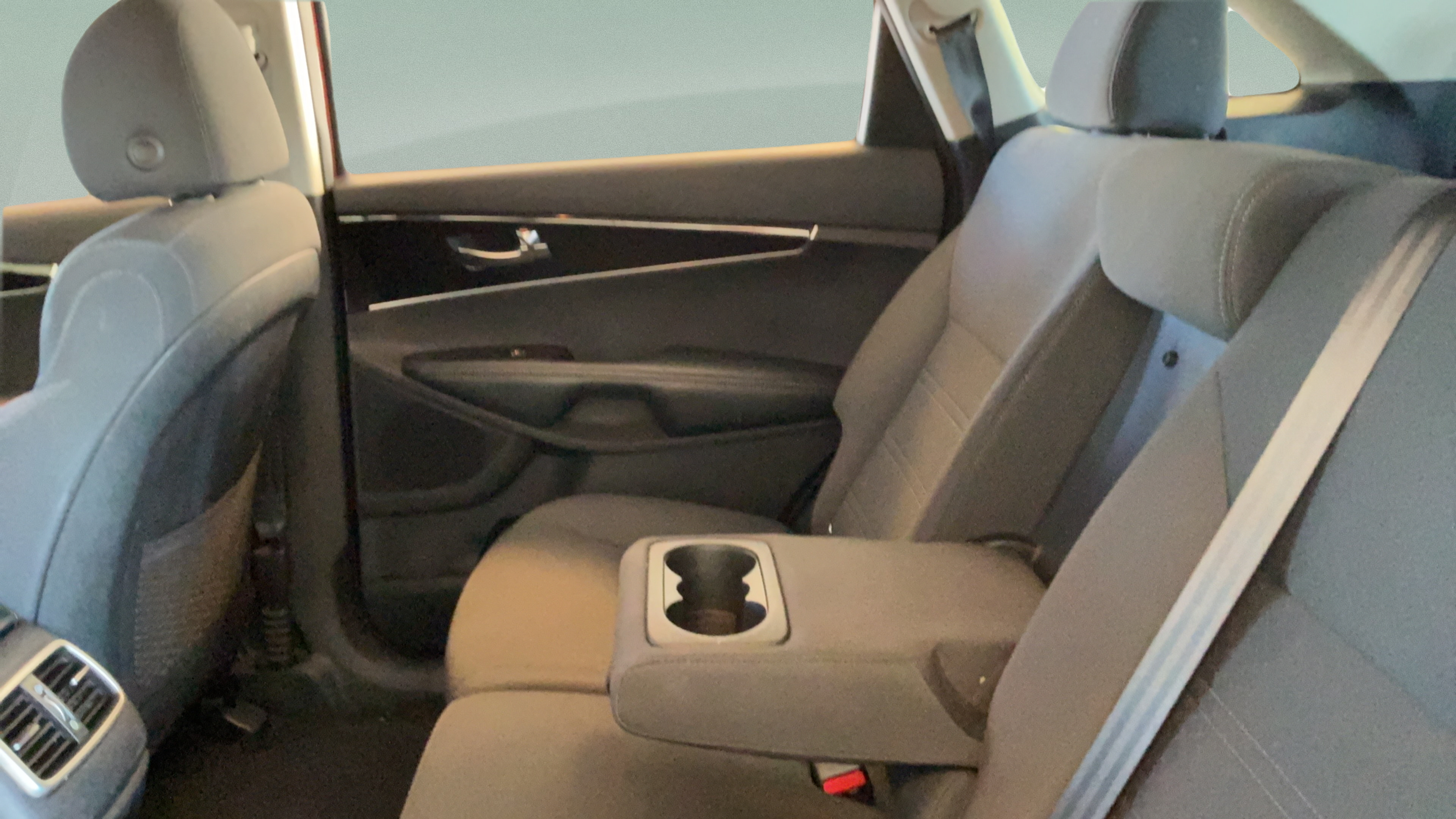 Used 2019 Kia Sorento AWD image 25