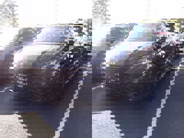 Used 2025 Toyota Camry SE image 1