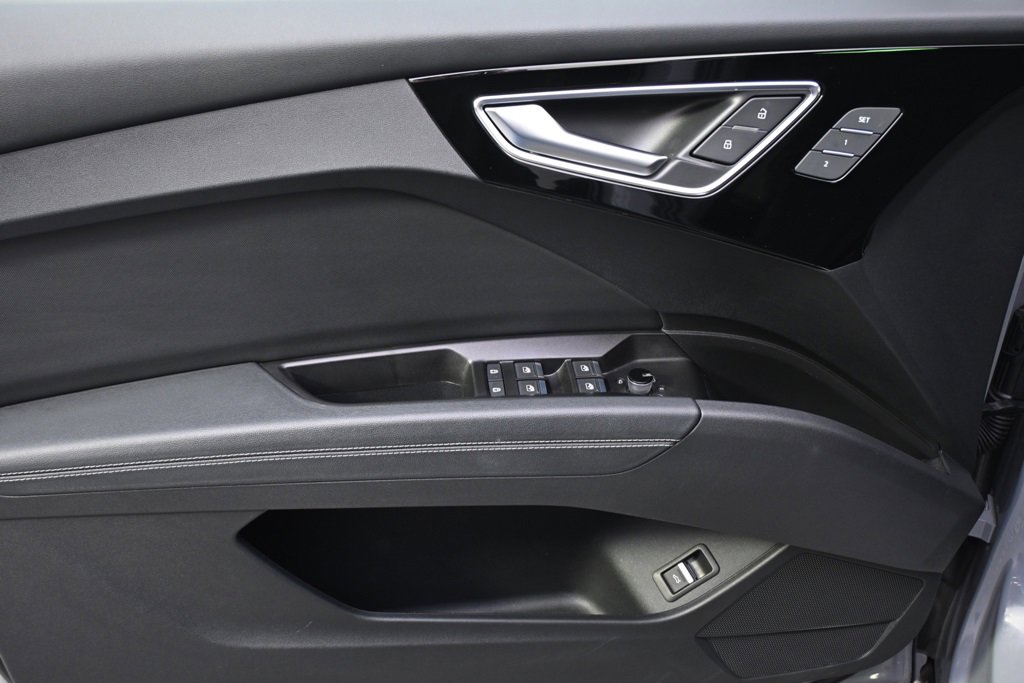 Used 2022 Audi Q4 e-tron Premium w/ Convenience Package image 22