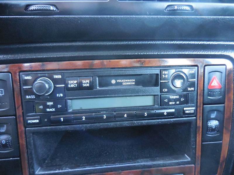 Used 2001 Volkswagen Passat GLX AWD/4WD image 8