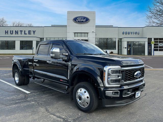 Used 2024 Ford F450 Limited w/ FX4 Off-Road Package image 4