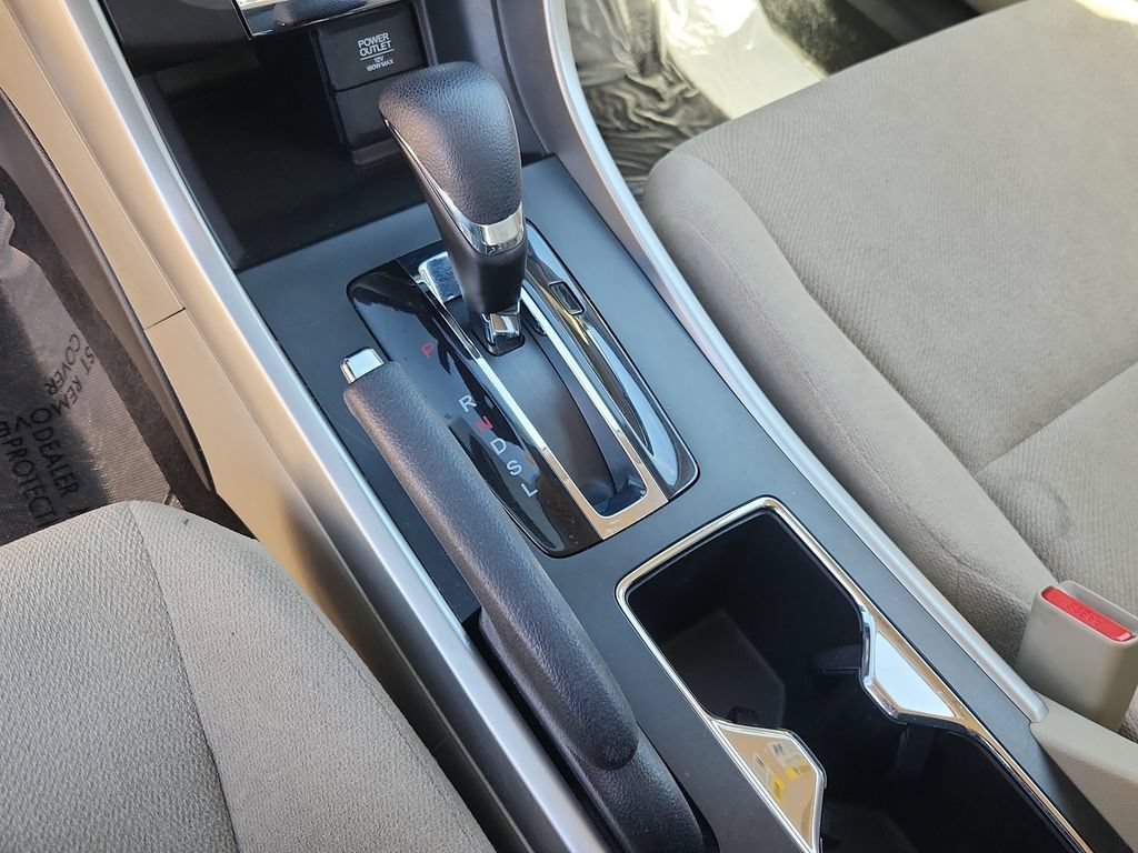 Used 2013 Honda Accord LX image 21