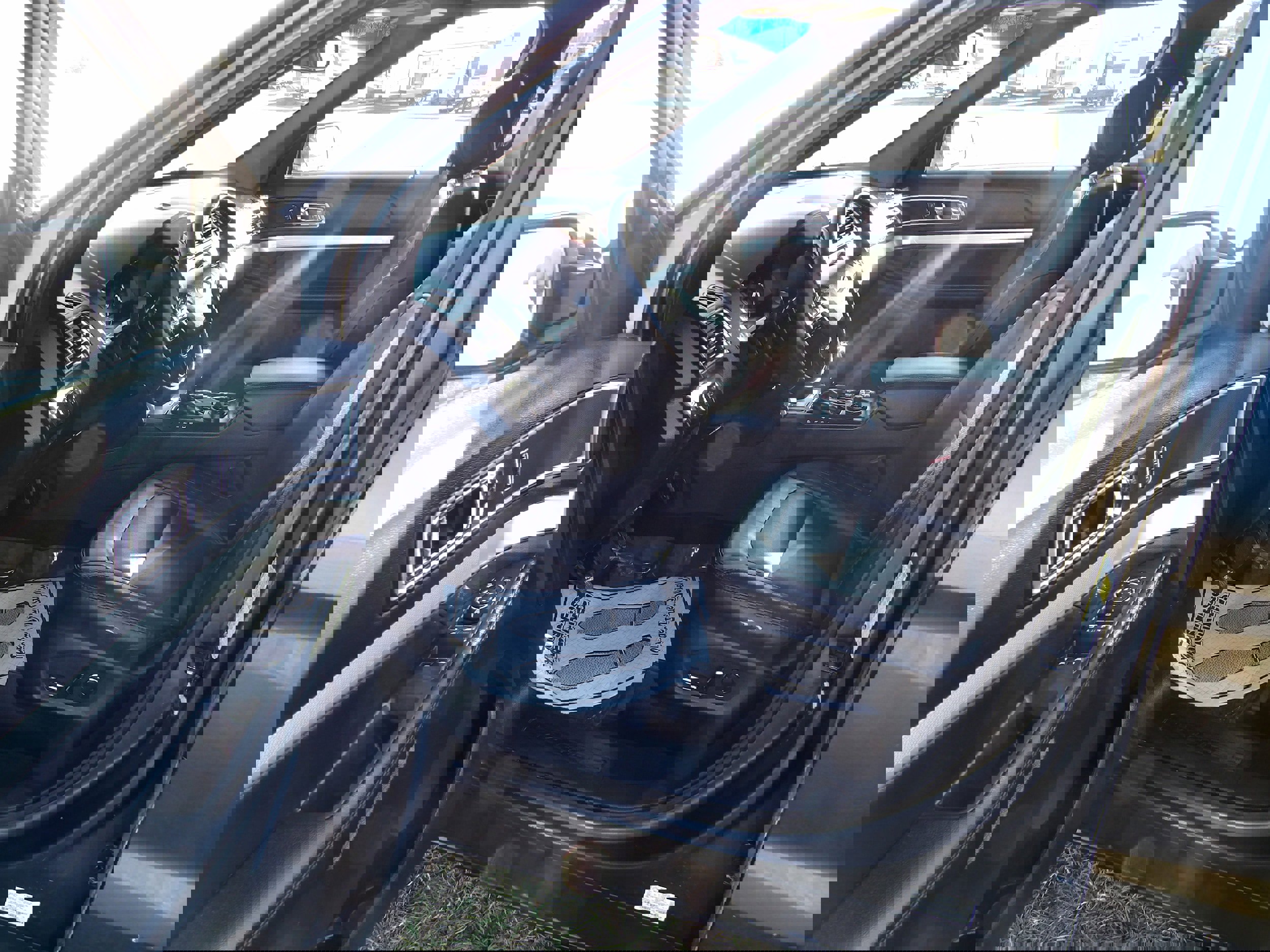 Used 2016 Ford Explorer XLT w/ Equipment Group 202A image 14