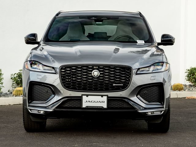 Certified 2025 Jaguar F-PACE R-Dynamic S AWD/4WD image 3