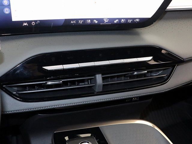 New 2026 Buick Enclave Avenir w/ Super Cruise Package image 22