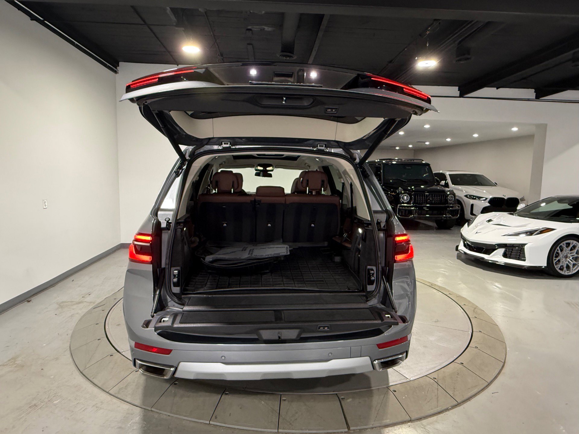 Used 2024 BMW X7 xDrive40i image 13