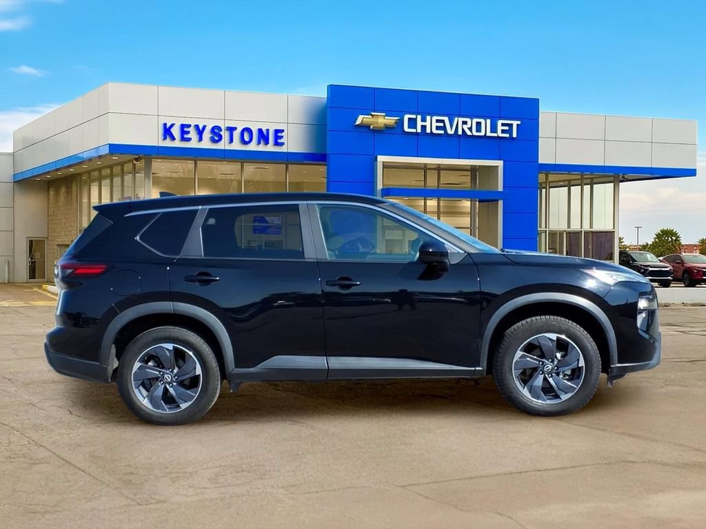 Used 2024 Nissan Rogue SV FWD image 8