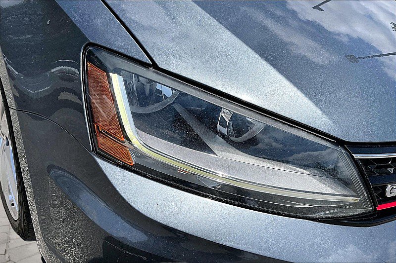 Used 2017 Volkswagen Jetta GLI FWD image 25