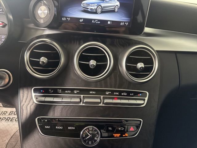 Used 2017 Mercedes-Benz C 300 4MATIC Sedan image 38
