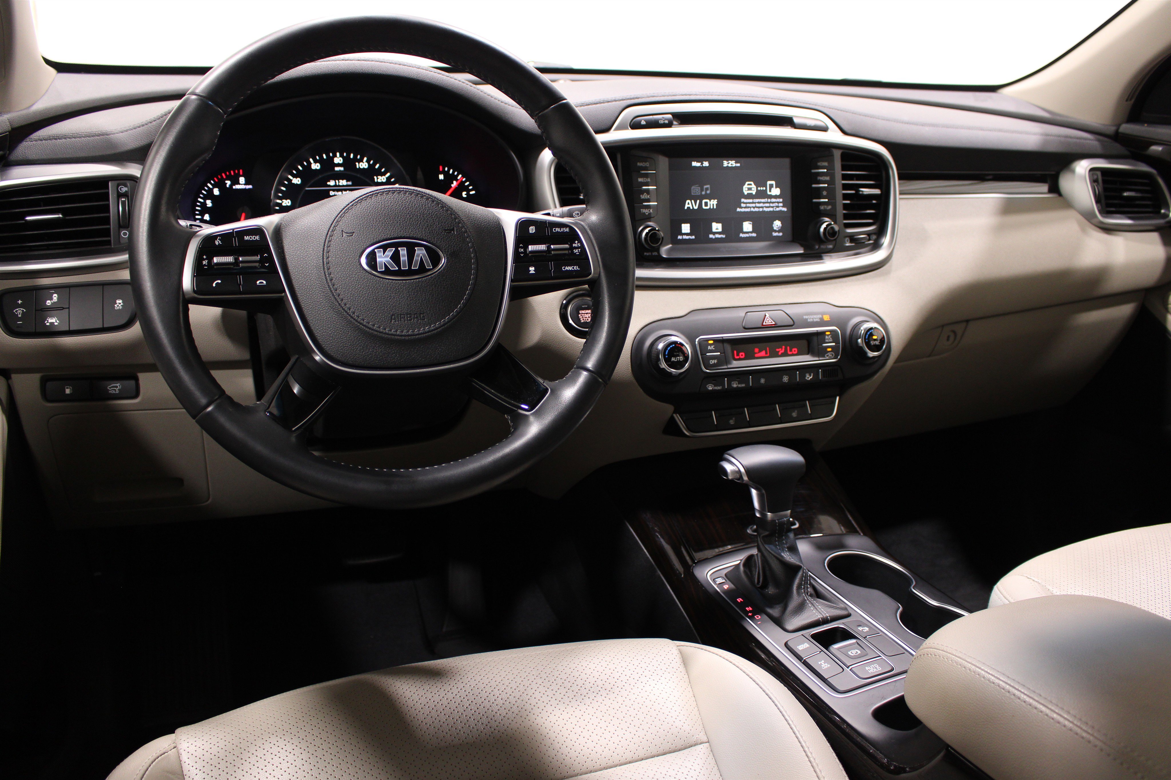 Used 2019 Kia Sorento EX image 2