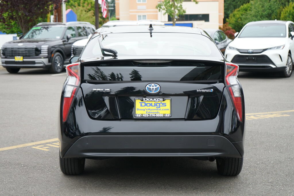 Used 2016 Toyota Prius Four w/ Advanced Technology Package FWD image 8